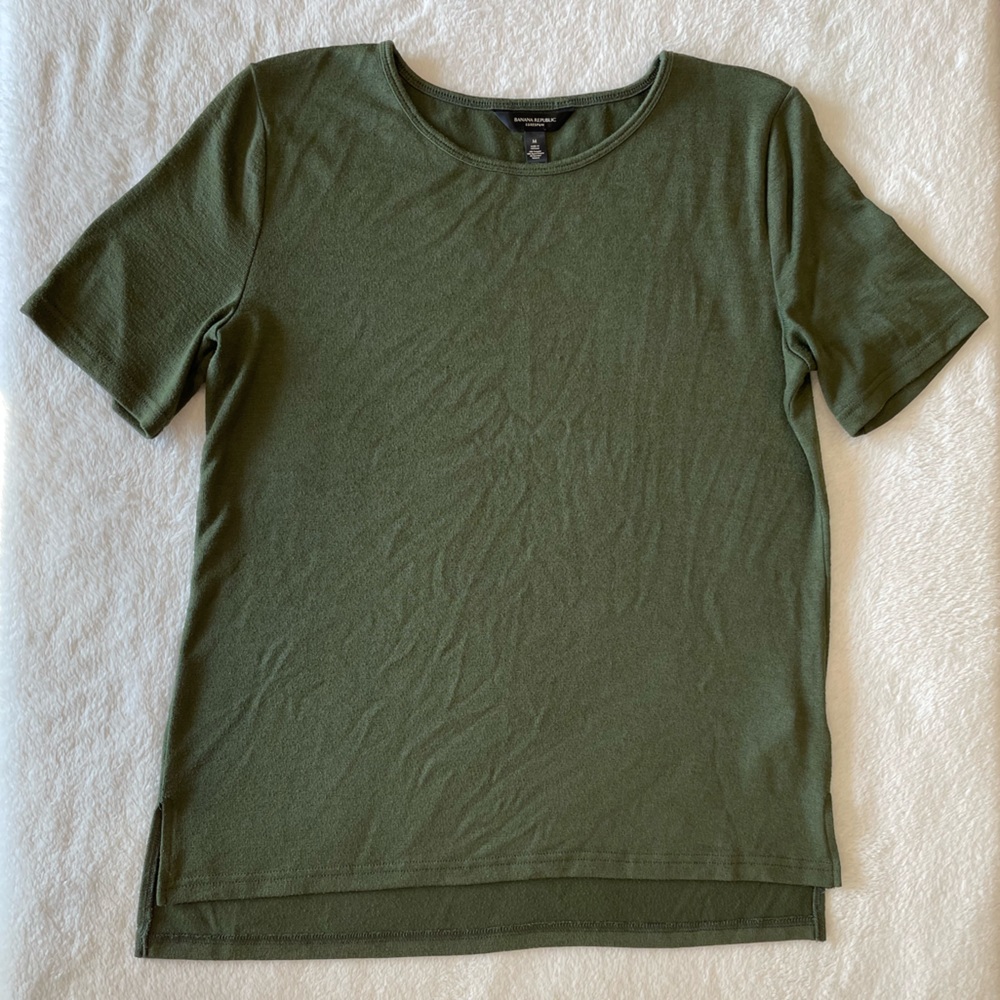 Banana Republic Luxespun Tee